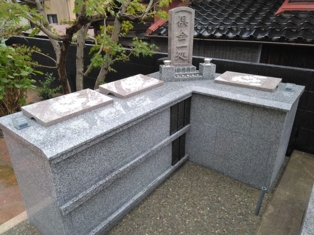 金沢市卯辰山浄教寺墓